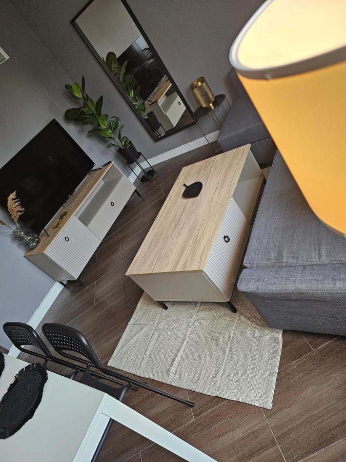 Chelosiowy Apartament Targi Kielce Jaworznia Exterior foto